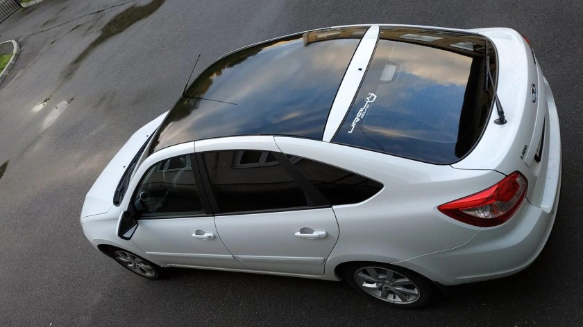 Меган 2 черная крыша