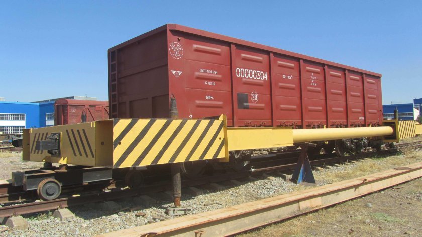 Грузовой вагон ЛМЗ