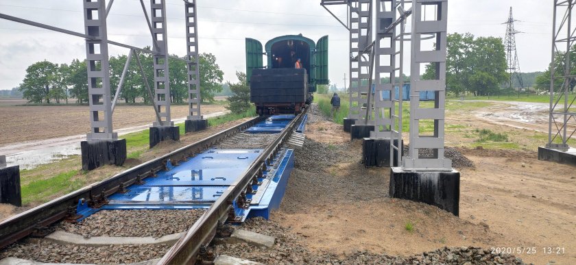 Весы вагонные железнодорожные тензо м