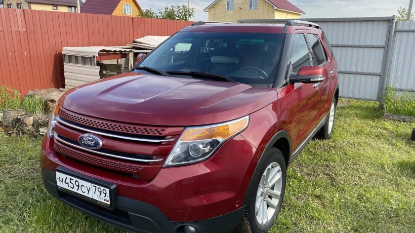 Форд эксплорер красный