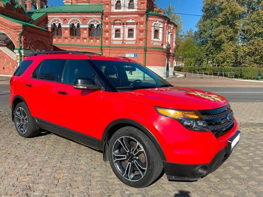 Форд эксплорер красный