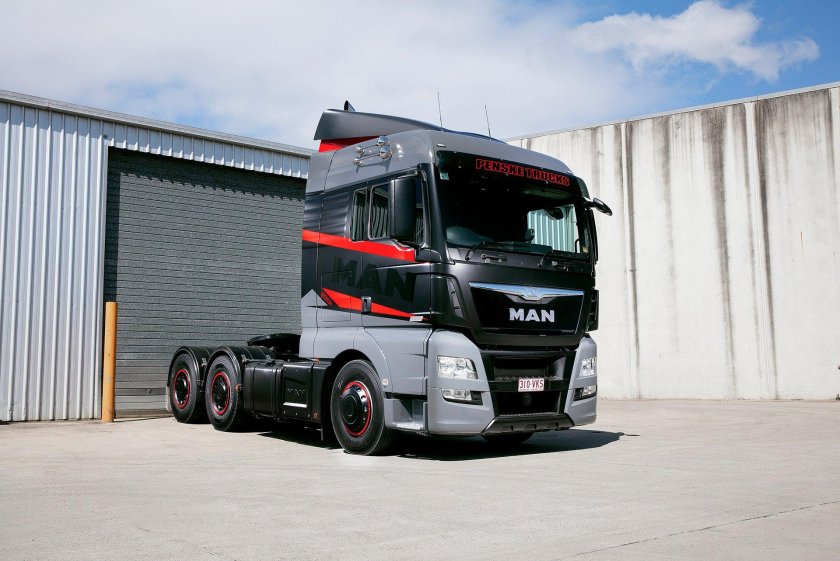 Грузовик man TGX