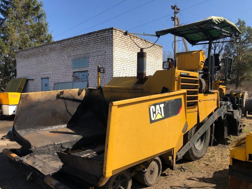 Асфальтоукладчик caterpillar ap655d