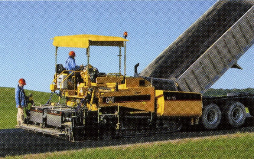 Асфальтоукладчик Caterpillar AP-755