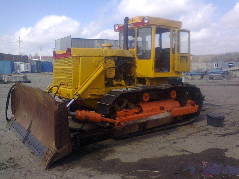 Бульдозер Hitachi dx45