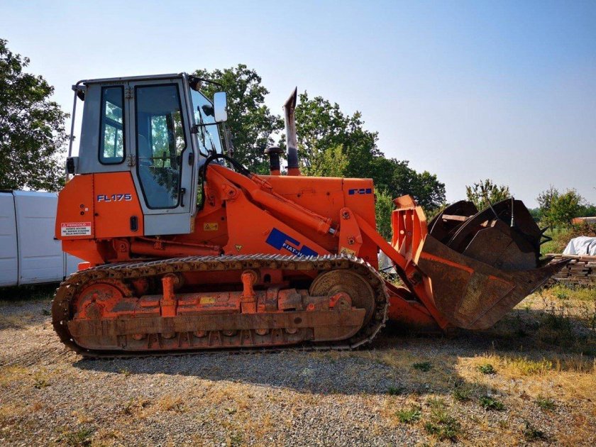 Бульдозер Hitachi dx45