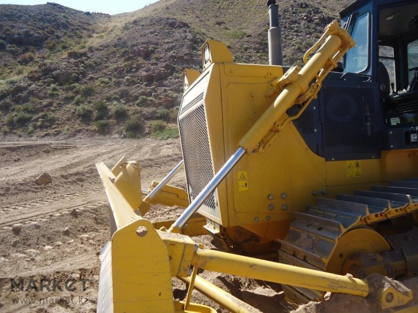 Бульдозер sd16