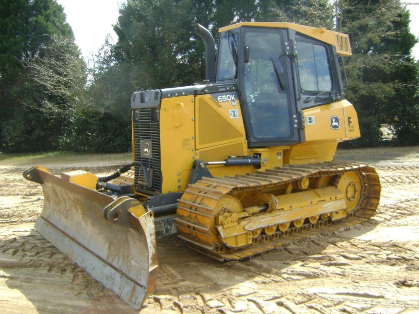 John Deere Dozer