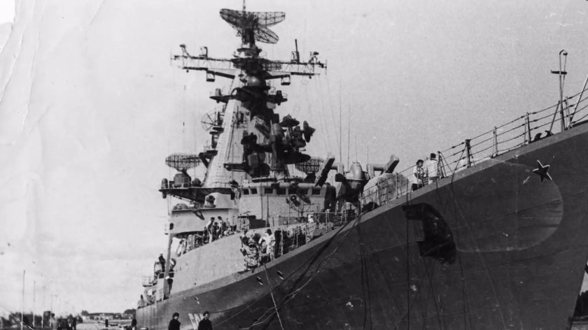 Вице-Адмирал Дрозд крейсер