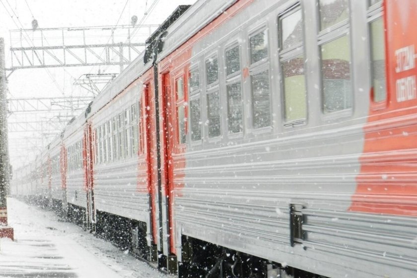 Поезд зимой