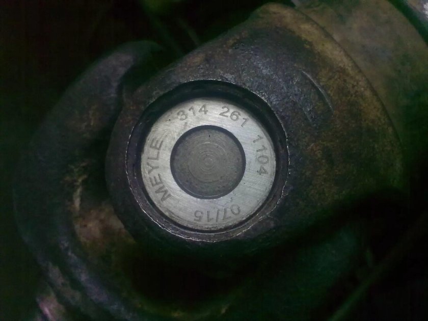 Opel Omega b крестовина кардана