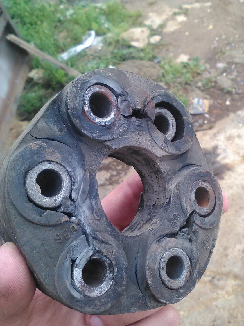 Эластичная муфта Опель Омега а