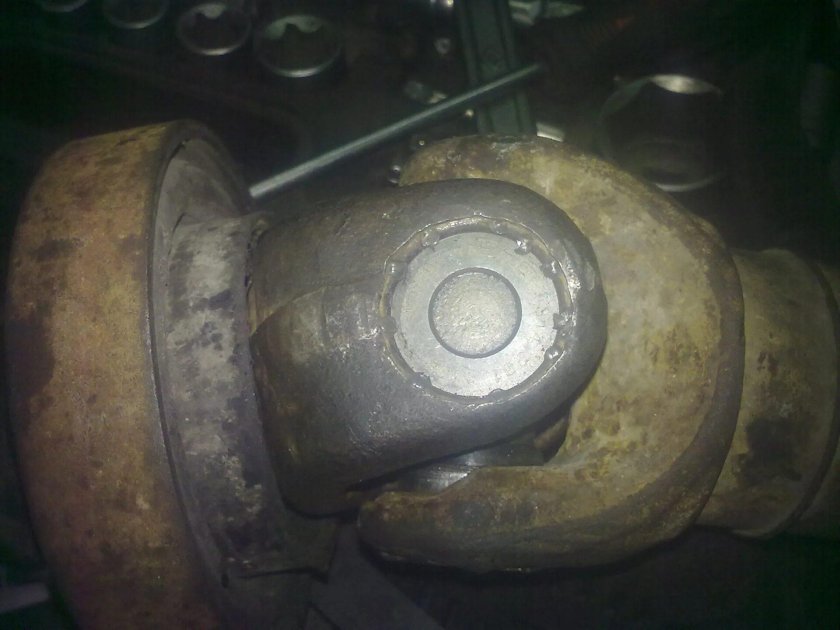 Opel Omega b крестовина кардана