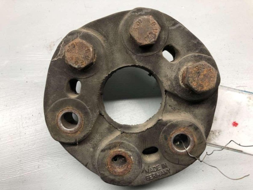 Муфта кардана Опель Омега б