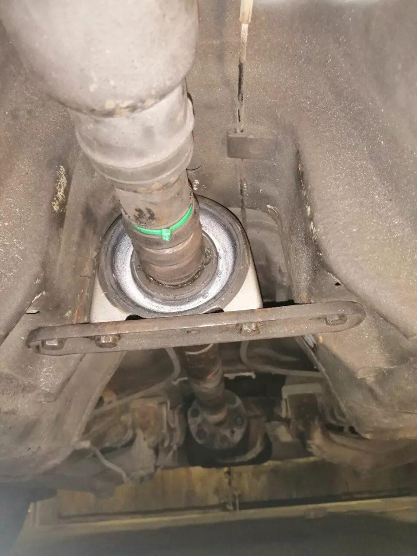 Подвесной подшипник Opel Omega