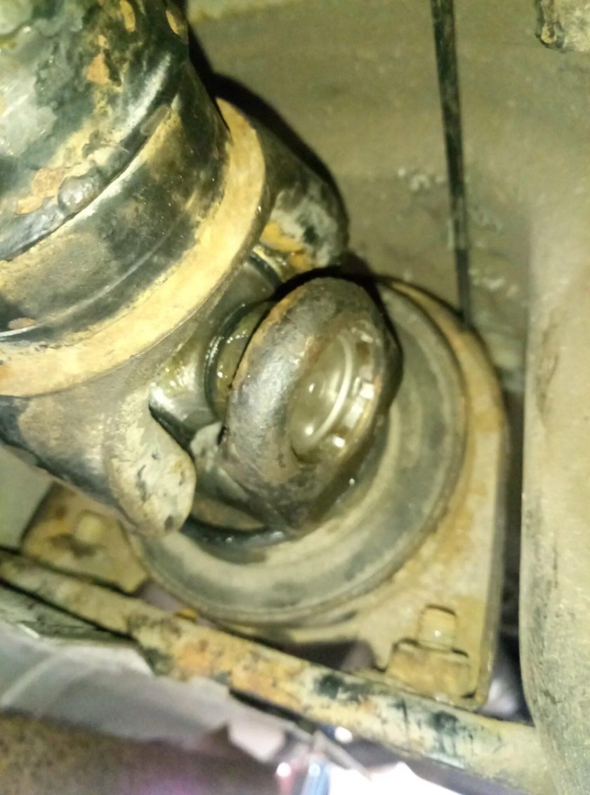 Opel Omega b крестовина кардана