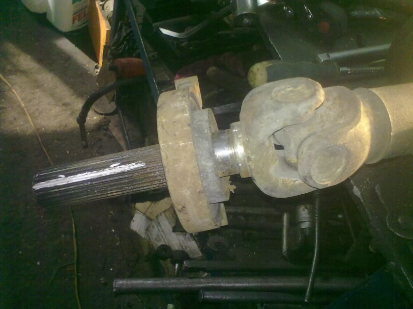 Opel Omega b крестовина кардана