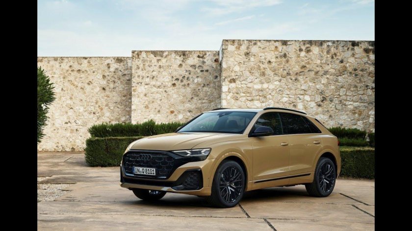 Ауди кроссовер q8