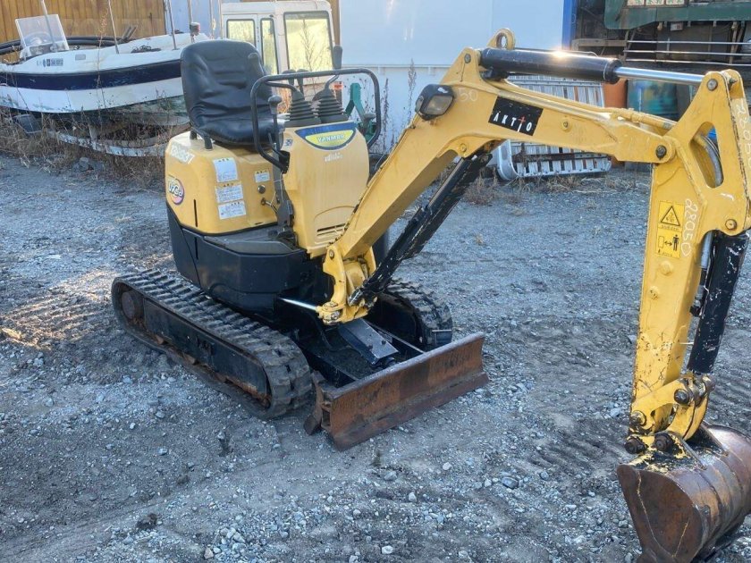 Мини экскаватор komatsu