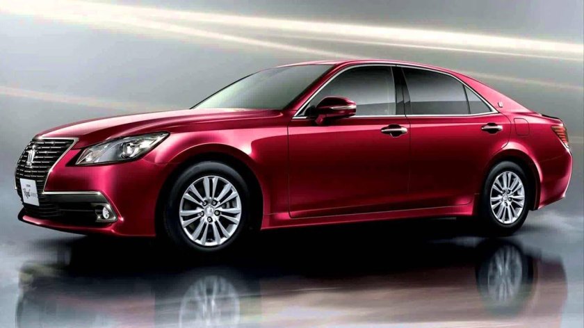 Тойота Краун 2023