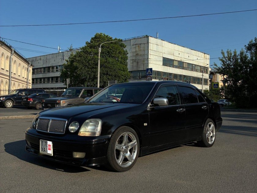 Toyota crown 2002