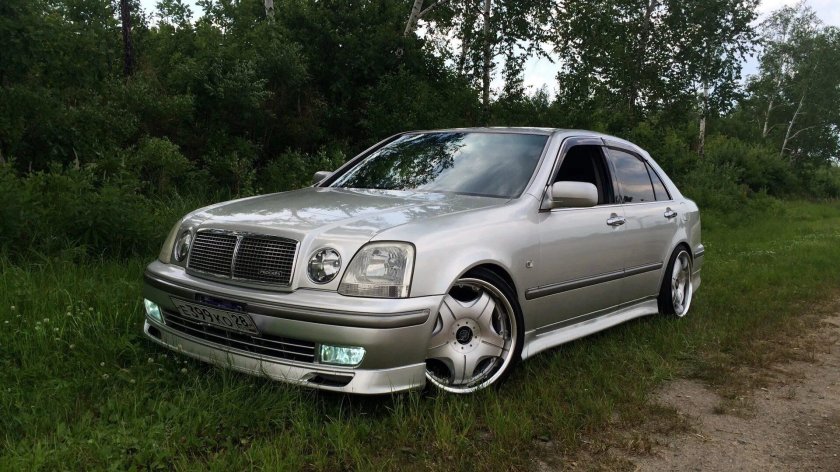 Toyota progres nc300