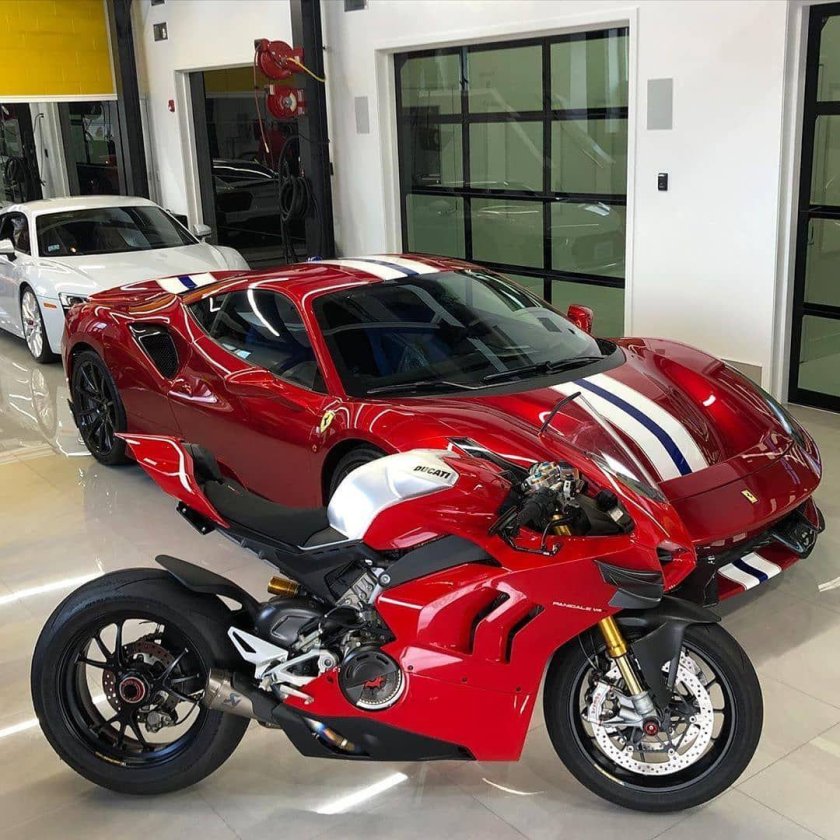 Трехколесное Феррари