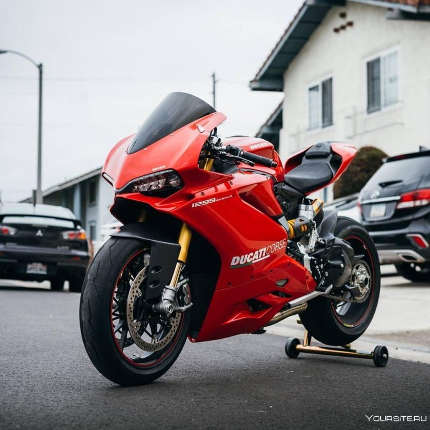 Мотоцикл Дукати Панигале