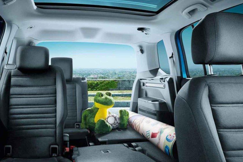Volkswagen Touran 2007 салон