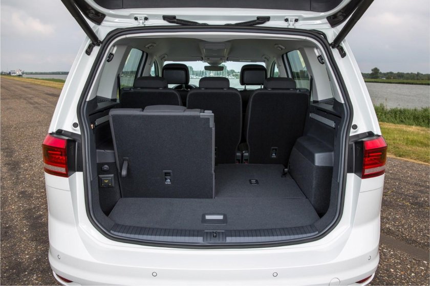 Volkswagen Touran 7 местный