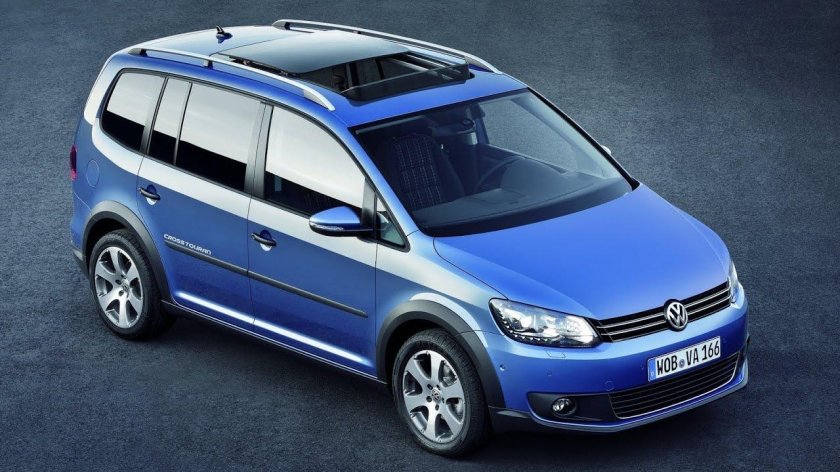 Volkswagen Cross Touran 2010