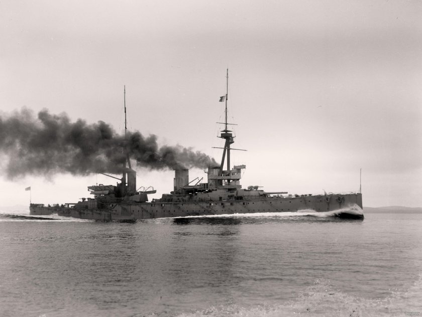 Линейный крейсер Индефатигебл