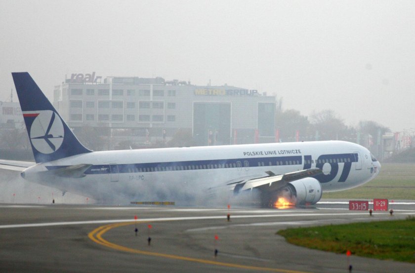 Аварийная посадка самолета