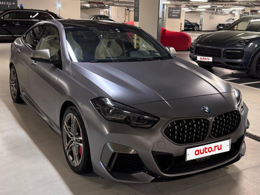 Серая бмв