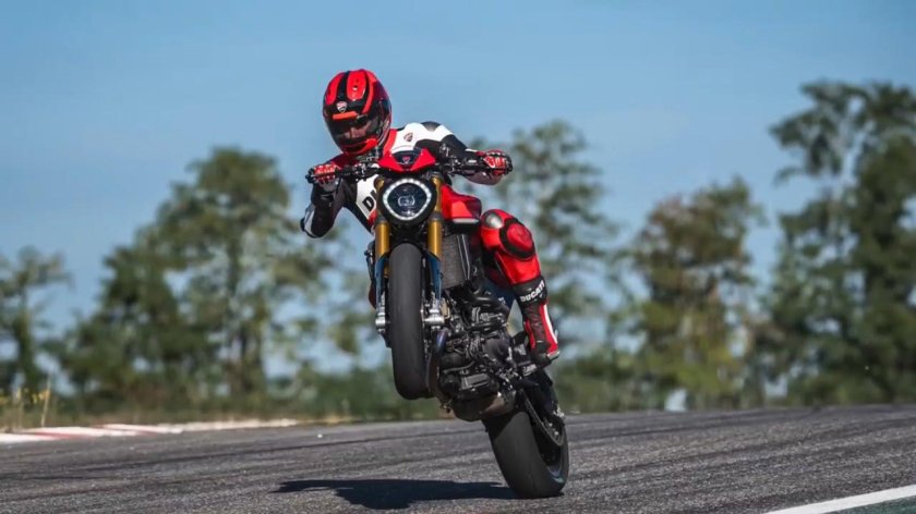 Ducati Monster 2023