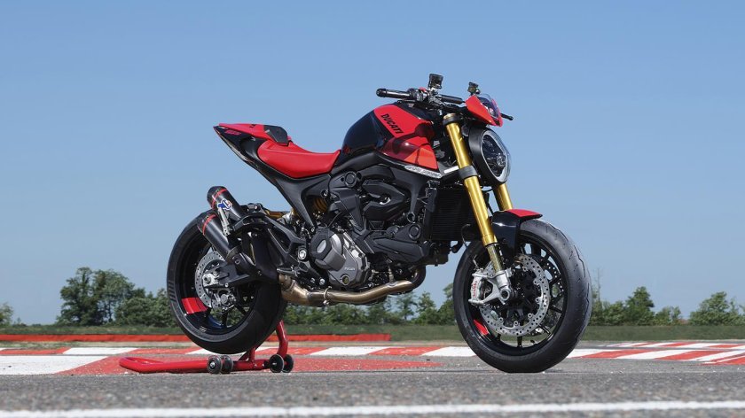Ducati Monster 937