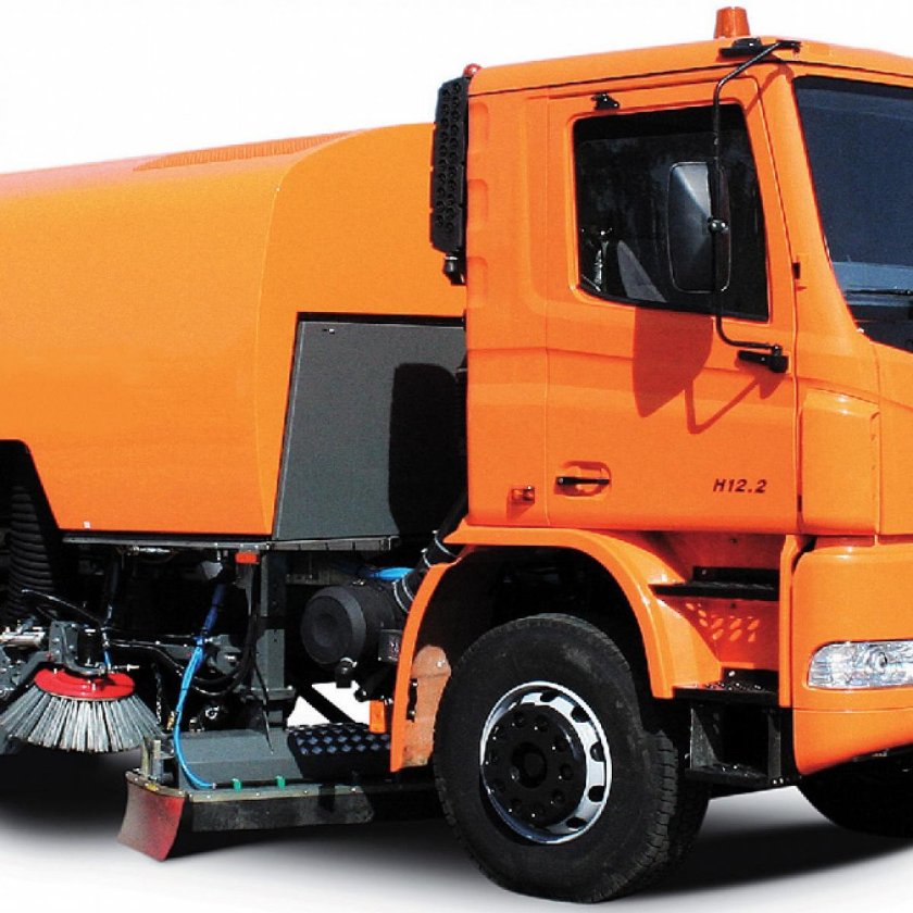 Вакуумная подметально-уборочная машина KBR-k7k-01