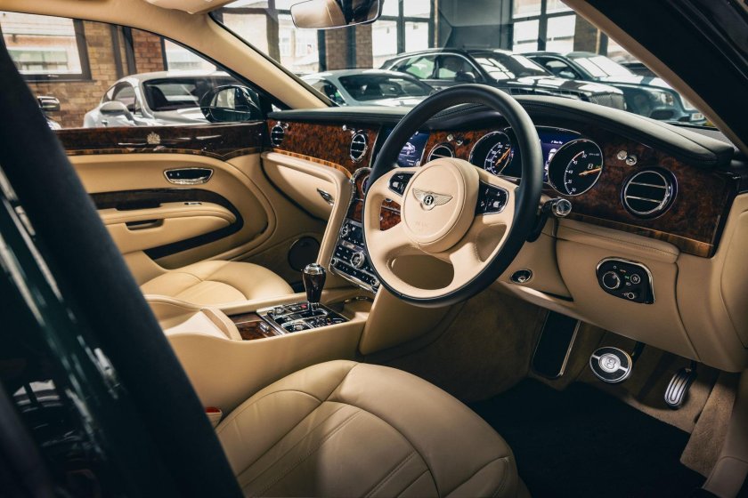 Королева Bentley Bentayga