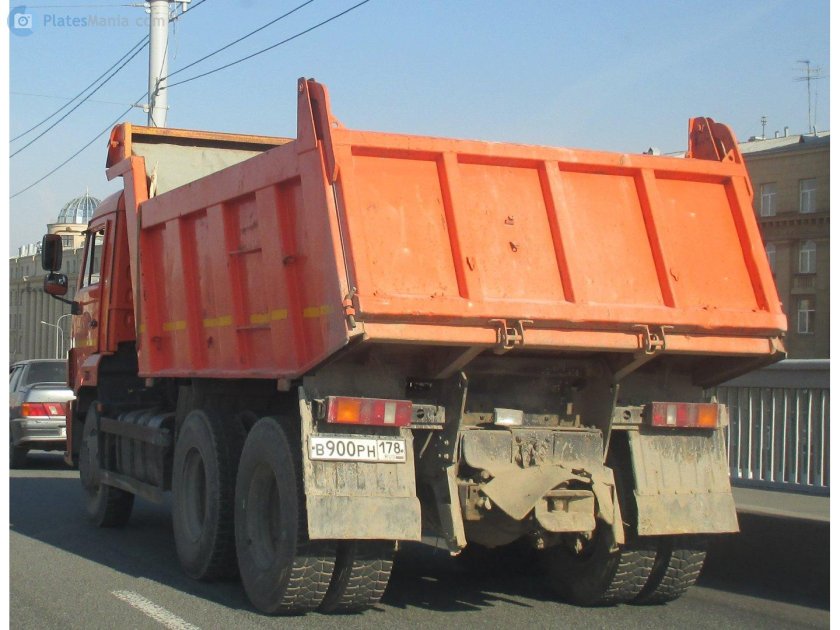 КАМАЗ 6520 сзади