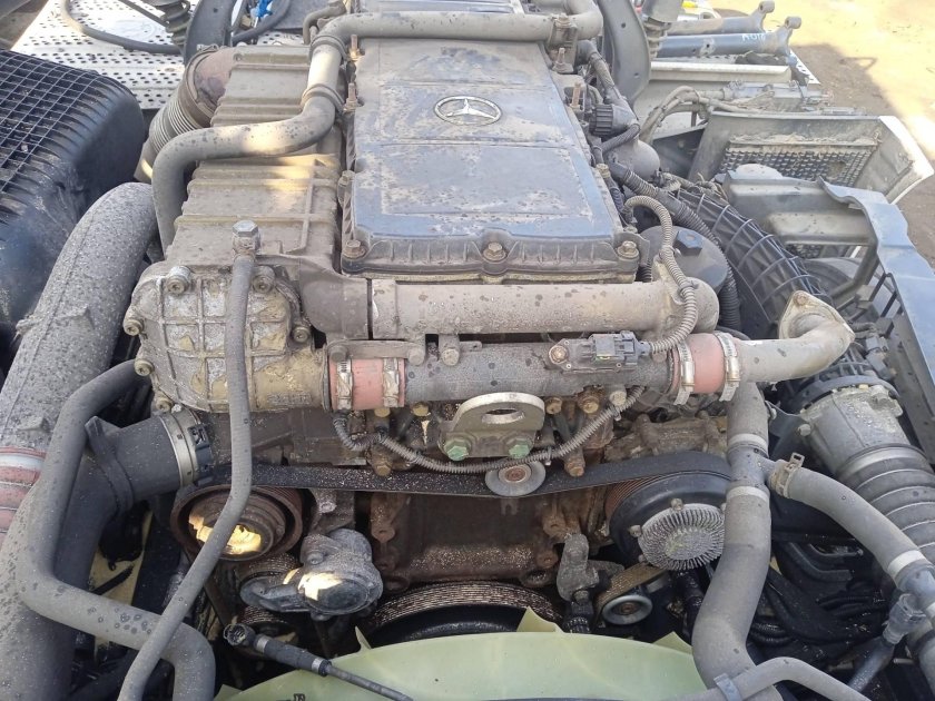 Двигатель Actros