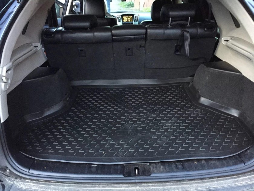 Лексус РХ 330 багажник