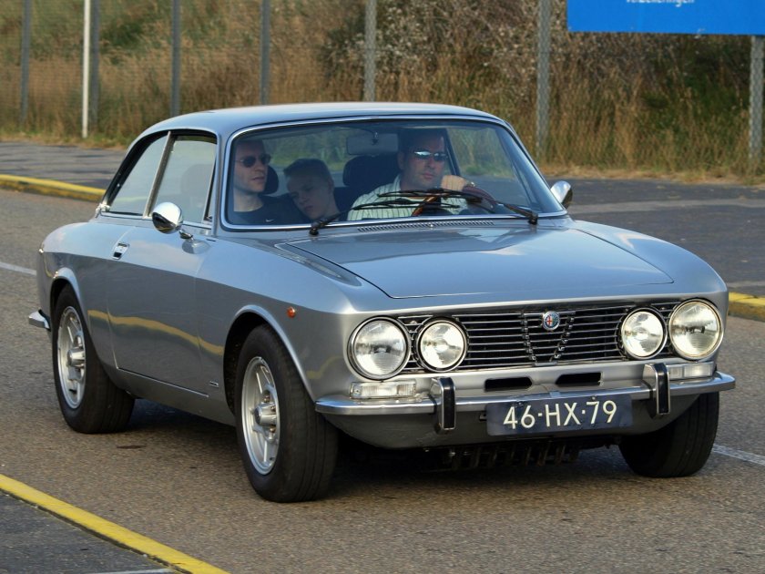 Alfa Romeo 2000