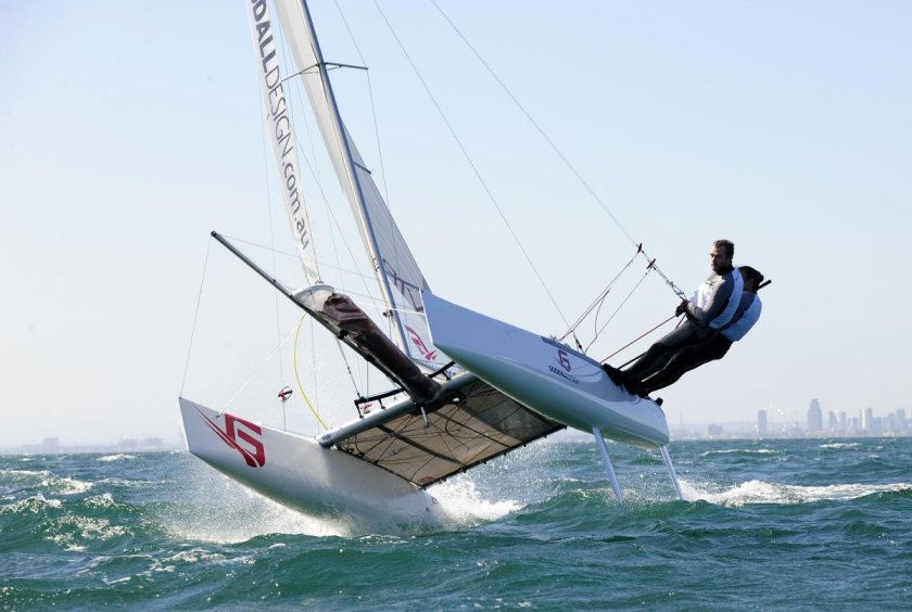 Катамаран Торнадо