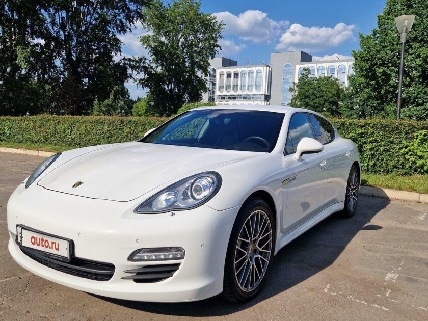 Порше панамера белый 2013