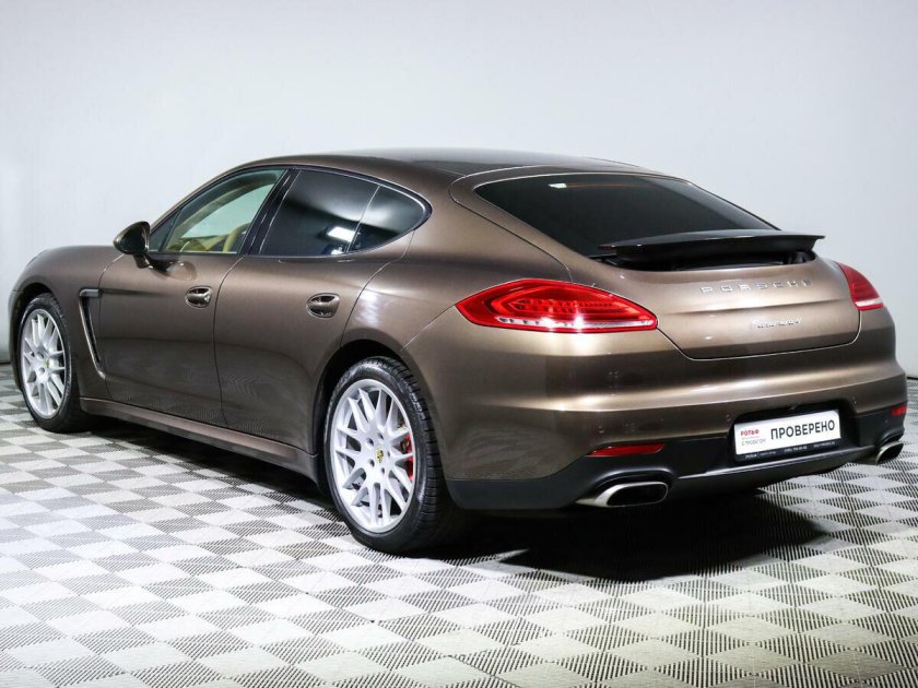 Porsche panamera i