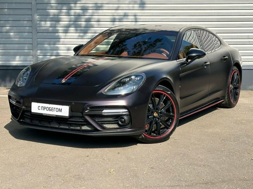 Порше фиолетовый