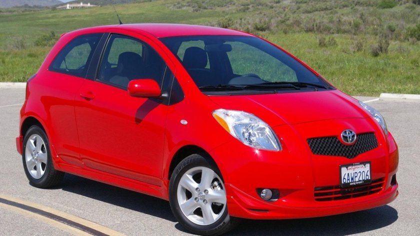Тойота Ярис 2