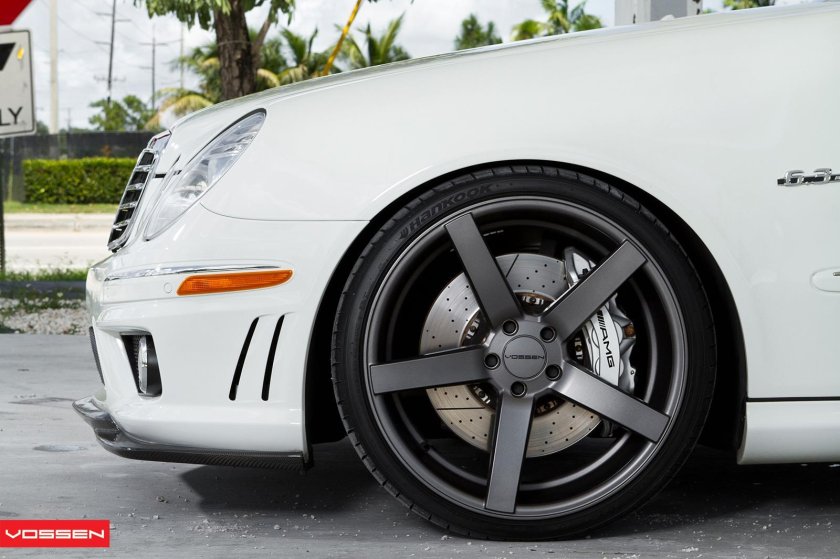 W211 Vossen cv3