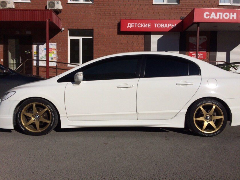 Honda Civic 4d диски золотые