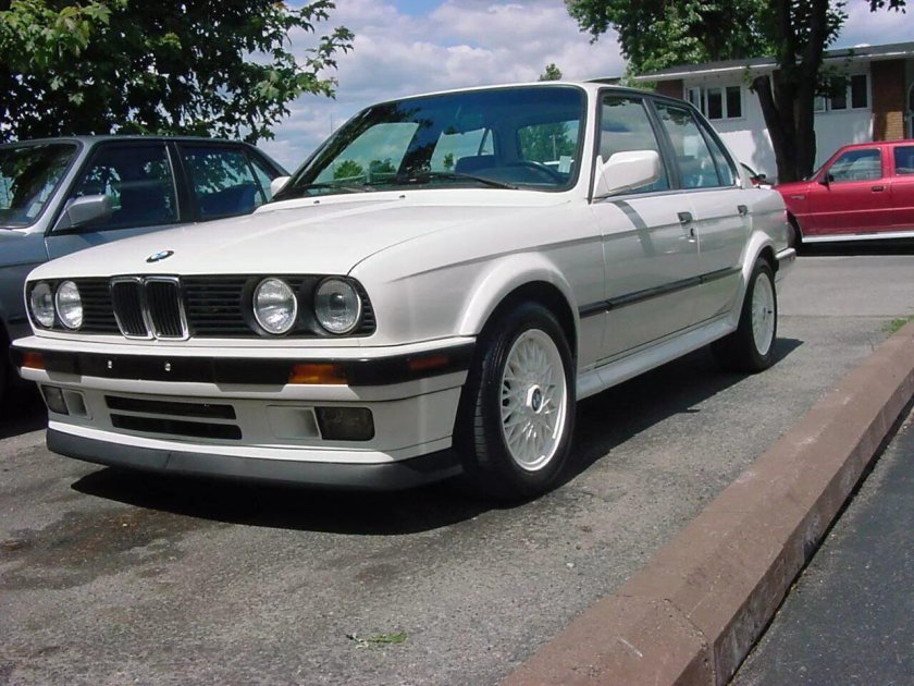BMW 325 1989